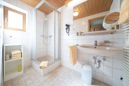 Das Bad der Ferienwohnung für 2 bis 5 Personen in Oberstdorf